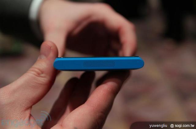 諾基亞WP新機Lumia 900正式亮相!【CES 2012】 諾基亞WP新機Lumia 900正式亮相!【CES 2012】