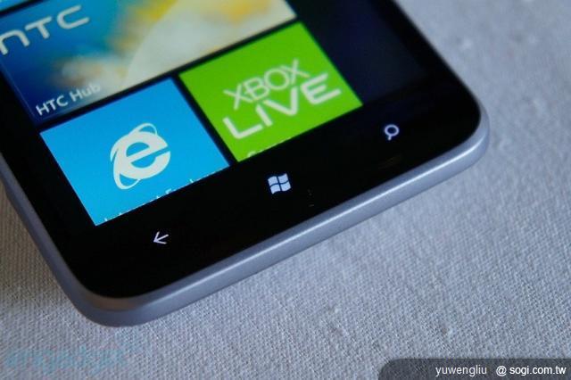 HTC TITAN II發表 相機升級1600萬畫素【CES 2012】 HTC TITAN II發表 相機升級1600萬畫素【CES 2012】