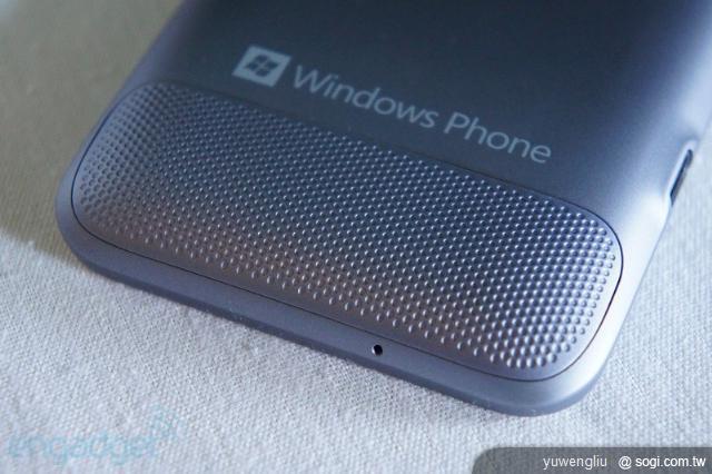 HTC TITAN II發表 相機升級1600萬畫素【CES 2012】 HTC TITAN II發表 相機升級1600萬畫素【CES 2012】