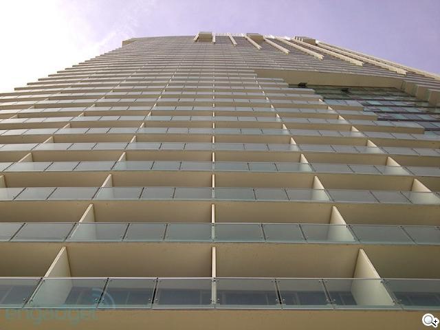 HTC TITAN II發表 相機升級1600萬畫素【CES 2012】 HTC TITAN II發表 相機升級1600萬畫素【CES 2012】