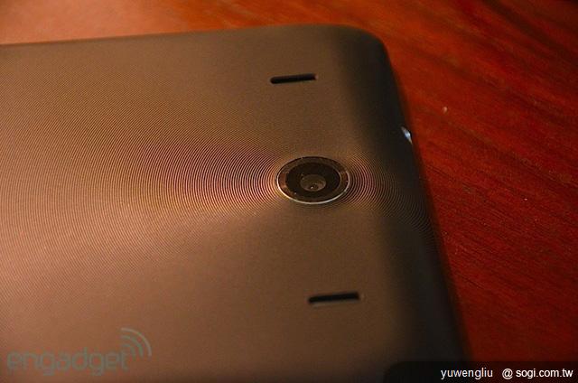 ASUS Eee Pad三連發 至尊平板再升級【CES 2012】 ASUS Eee Pad三連發 至尊平板再升級【CES 2012】