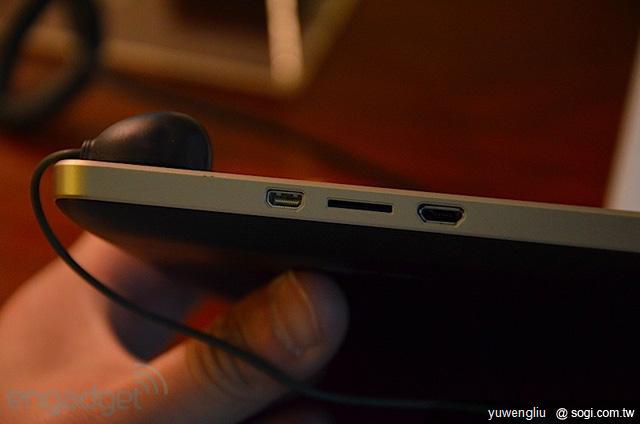 ASUS Eee Pad三連發 至尊平板再升級【CES 2012】 ASUS Eee Pad三連發 至尊平板再升級【CES 2012】