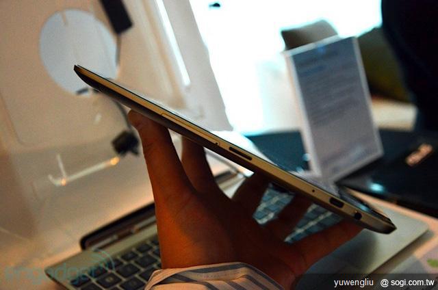 ASUS Eee Pad三連發 至尊平板再升級【CES 2012】 ASUS Eee Pad三連發 至尊平板再升級【CES 2012】