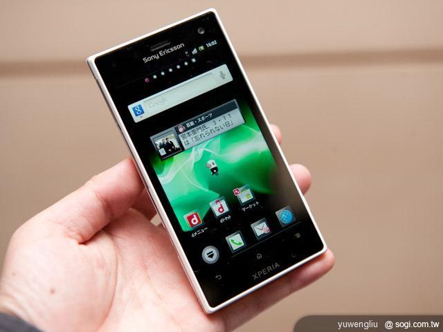 日本DoCoMo推SE XPERIA NX、Acro HD雙機 日本DoCoMo推SE XPERIA NX、Acro HD雙機
