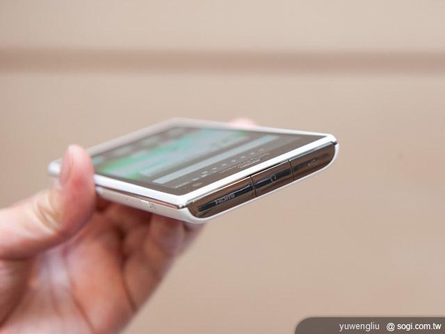 日本DoCoMo推SE XPERIA NX、Acro HD雙機 日本DoCoMo推SE XPERIA NX、Acro HD雙機