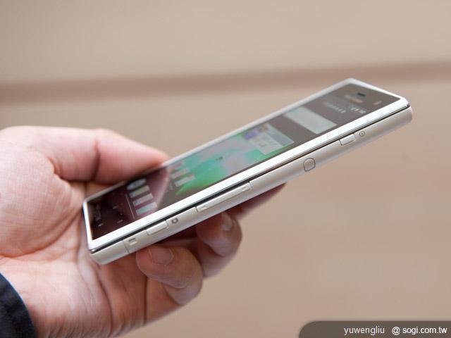 日本DoCoMo推SE XPERIA NX、Acro HD雙機 日本DoCoMo推SE XPERIA NX、Acro HD雙機