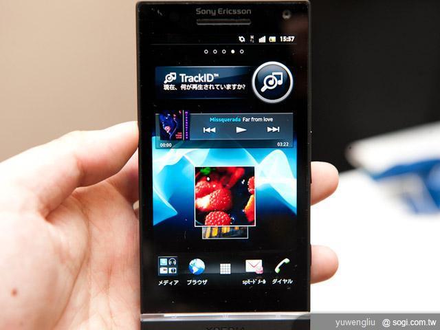 日本DoCoMo推SE XPERIA NX、Acro HD雙機 日本DoCoMo推SE XPERIA NX、Acro HD雙機