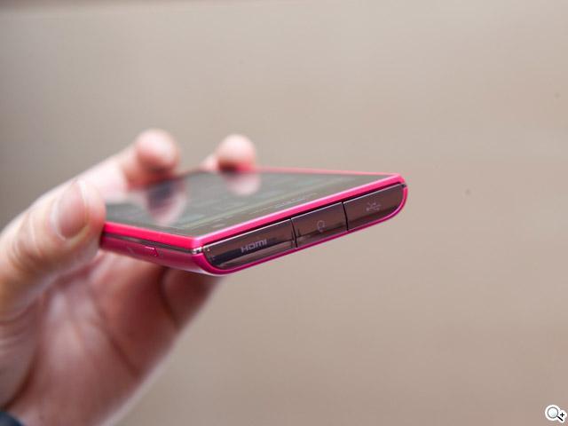 日本DoCoMo推SE XPERIA NX、Acro HD雙機 日本DoCoMo推SE XPERIA NX、Acro HD雙機