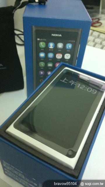 白色N9-64G不專業開箱文~~ 白色N9-64G不專業開箱文~~