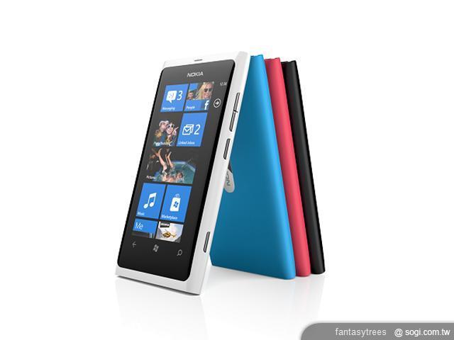 諾基亞Lumia 800靚白新色 2012第1季登台 諾基亞Lumia 800靚白新色 2012第1季登台