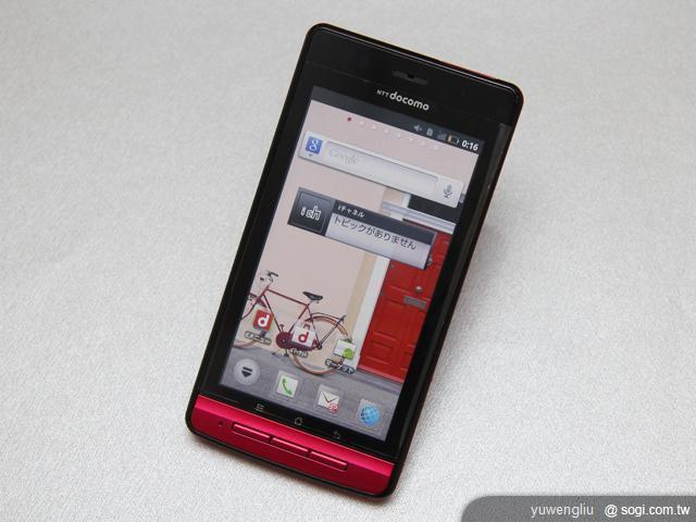 Panasonic P-02D LUMIX智慧攝錄高手