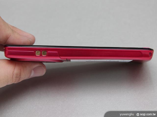 Panasonic P-02D LUMIX智慧攝錄高手