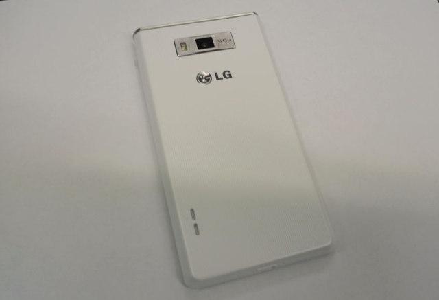 LG再推Optimus L7/L5/L3三機 火力全開!【MWC 2012】 LG再推Optimus L7/L5/L3三機 火力全開!【MWC 2012】