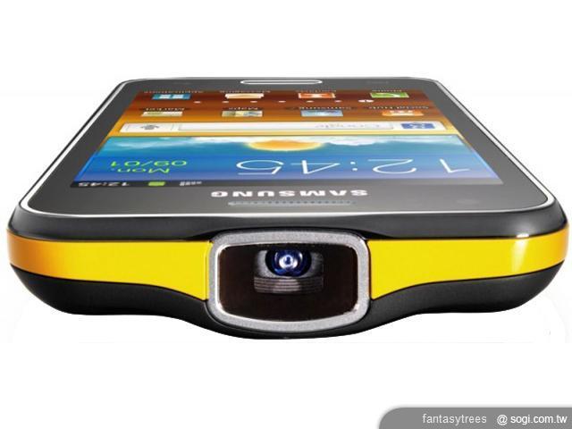 三星GALAXY Beam投影手機 硬體規格也不賴【MWC 2012】 三星GALAXY Beam投影手機 硬體規格也不賴【MWC 2012】