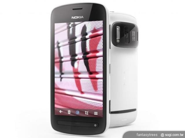 諾基亞發表41MP新機808 PureView與Lumia 900/610 諾基亞發表41MP新機808 PureView與Lumia 900/610