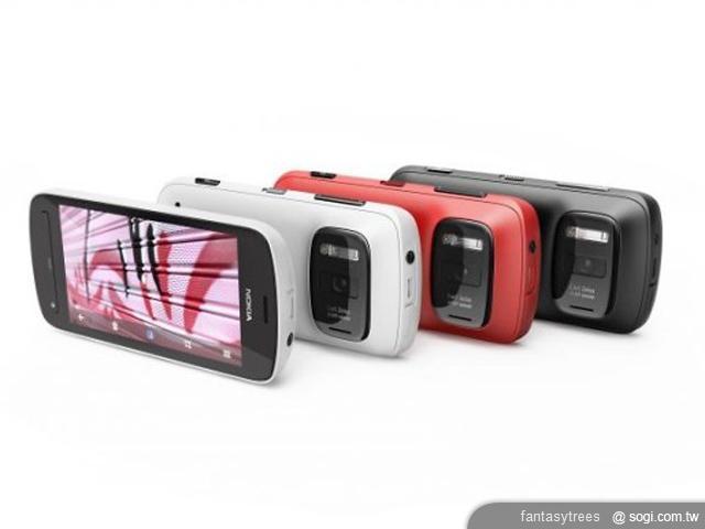 諾基亞發表41MP新機808 PureView與Lumia 900/610 諾基亞發表41MP新機808 PureView與Lumia 900/610