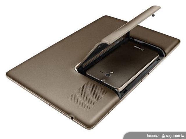 華碩PadFone發表 Infinity系列平板齊現身【MWC 2012】 華碩PadFone發表 Infinity系列平板齊現身【MWC 2012】