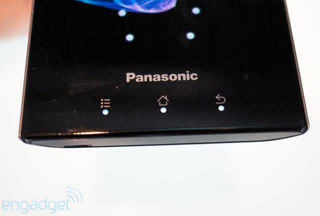 松下Eluga Power現身 搭5吋螢幕與高通S4處理器【MWC 2012】 松下Eluga Power現身 搭5吋螢幕與高通S4處理器【MWC 2012】