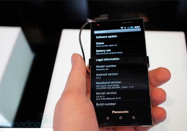 松下Eluga Power現身 搭5吋螢幕與高通S4處理器【MWC 2012】 松下Eluga Power現身 搭5吋螢幕與高通S4處理器【MWC 2012】