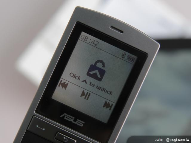華碩Eee Pad MeMO 觸控、手寫、還能打電話