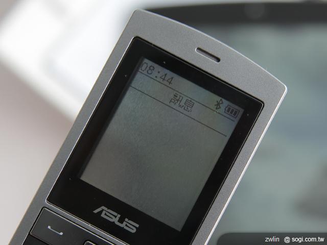 華碩Eee Pad MeMO 觸控、手寫、還能打電話