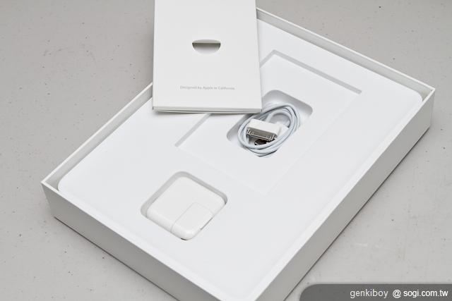 The New iPad美國雨中開賣!火速開箱 The New iPad美國雨中開賣!火速開箱