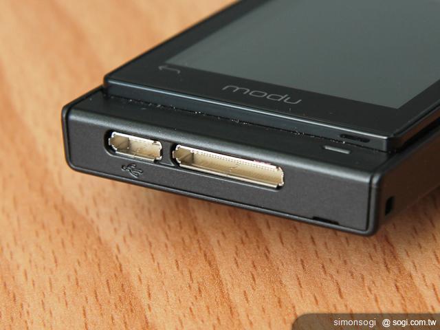 modu T迷你手機 搭配擴充模組超多變