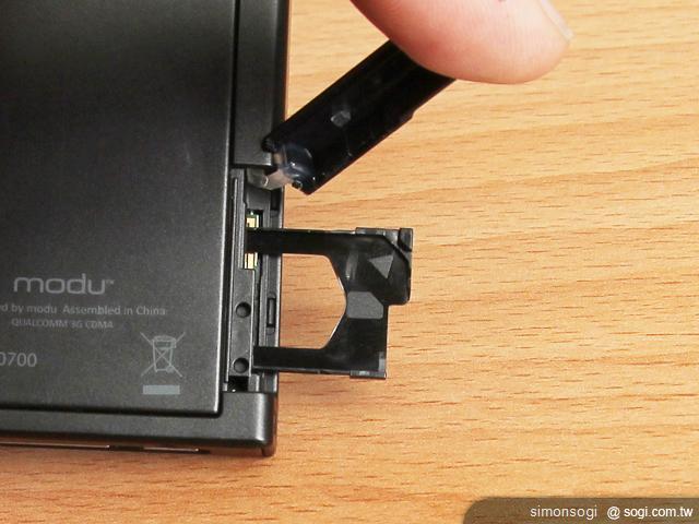 modu T迷你手機 搭配擴充模組超多變