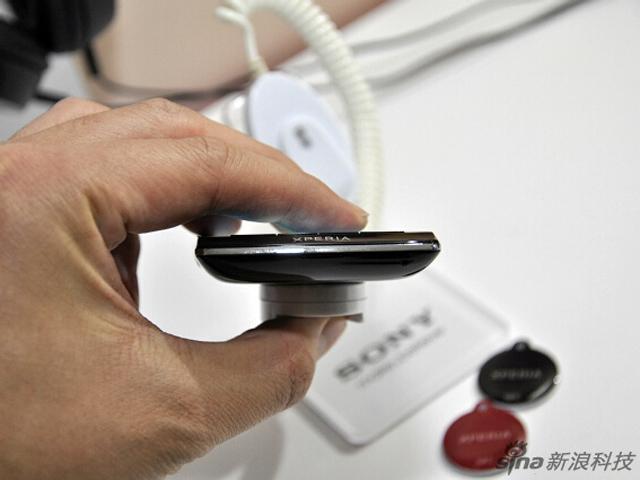 Sony首款ICS新機XPERIA Neo L中國發表 Sony首款ICS新機XPERIA Neo L中國發表