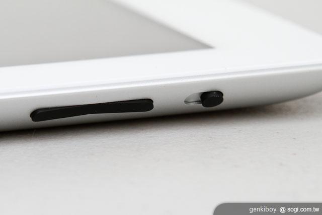 Apple The New iPad螢幕、相機、效能全面進化 Apple The New iPad螢幕、相機、效能全面進化