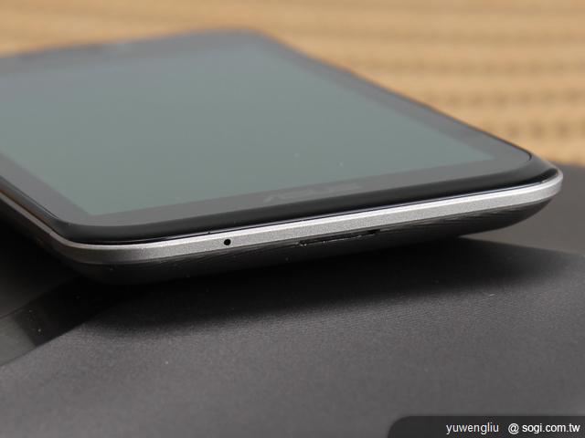 ASUS PadFone變形手機百變登場《手機篇》