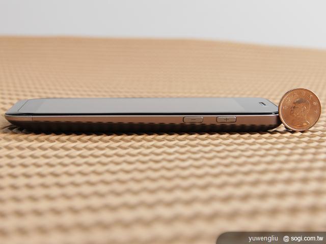 ASUS PadFone變形手機百變登場《手機篇》