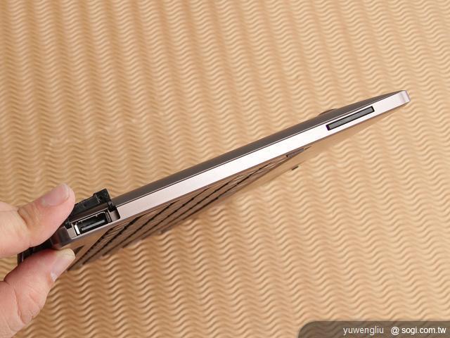 ASUS PadFone變形手機百變登場《平板篇》