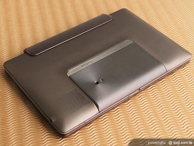 ASUS PadFone變形手機百變登場《平板篇》