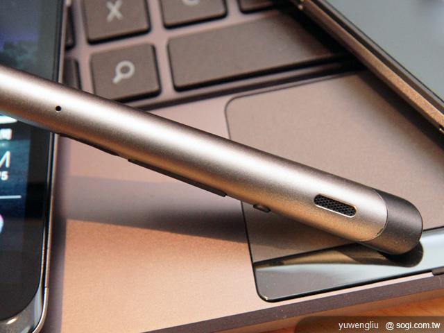 ASUS PadFone變形手機百變登場《平板篇》