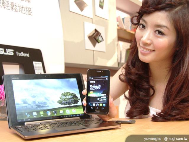 ASUS PadFone變形手機 百變開賣 單機17990