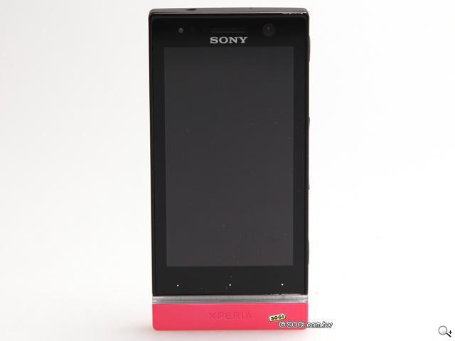 Sony XPERIA U生力軍 幻色下蓋獨領風騷 Sony XPERIA U生力軍 幻色下蓋獨領風騷
