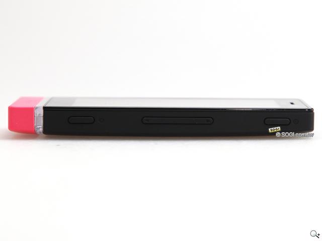 Sony XPERIA U生力軍 幻色下蓋獨領風騷 Sony XPERIA U生力軍 幻色下蓋獨領風騷