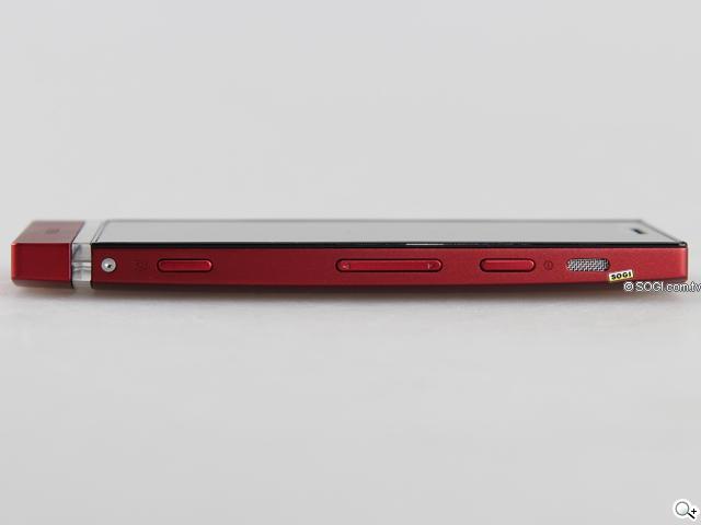 Sony XPERIA P鋁鎂質感 效能表現超亮眼 Sony XPERIA P鋁鎂質感 效能表現超亮眼