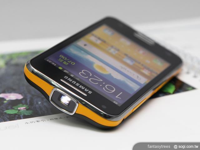 三星GALAXY Beam微投影手機 輕鬆打造50吋大視界