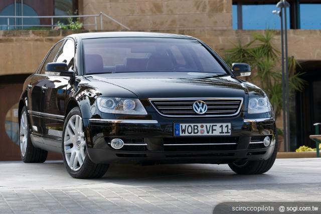 向上仰攻還是向下俯衝?華為與HTC想法不同! 向上仰攻還是向下俯衝?華為與HTC想法不同!