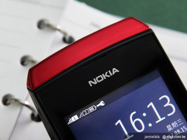 NOKIA Asha 305雙卡觸控聰明機 NOKIA Asha 305雙卡觸控聰明機